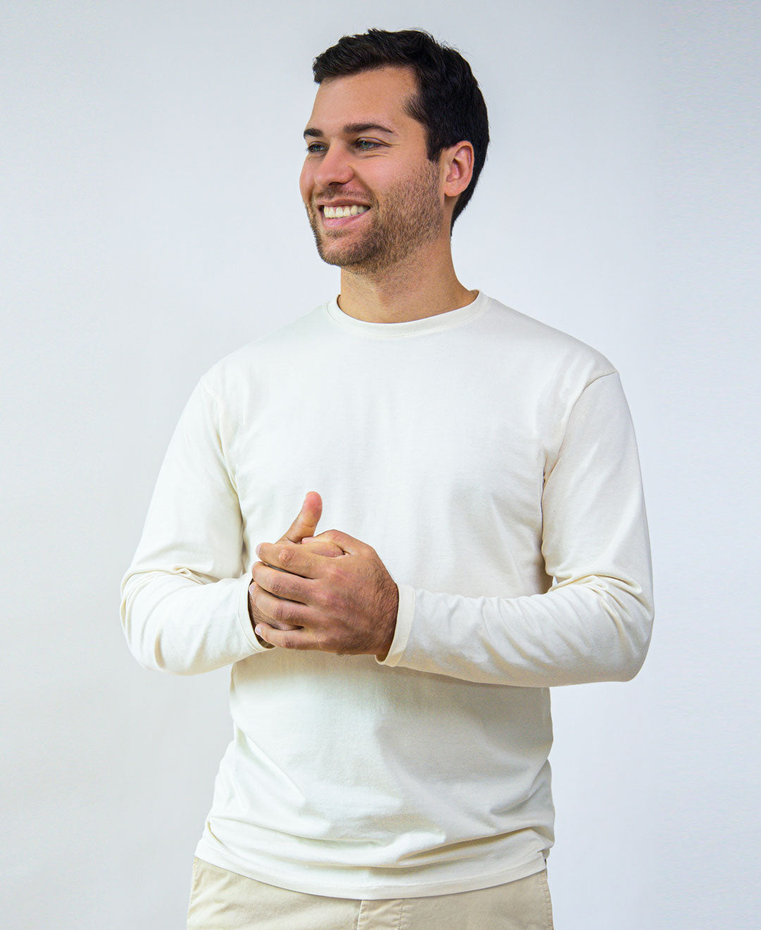 Chandail en coton biologique crème fait au Québec