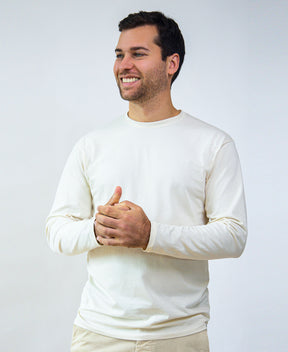 Chandail en coton bio fait au Québec couleur crème