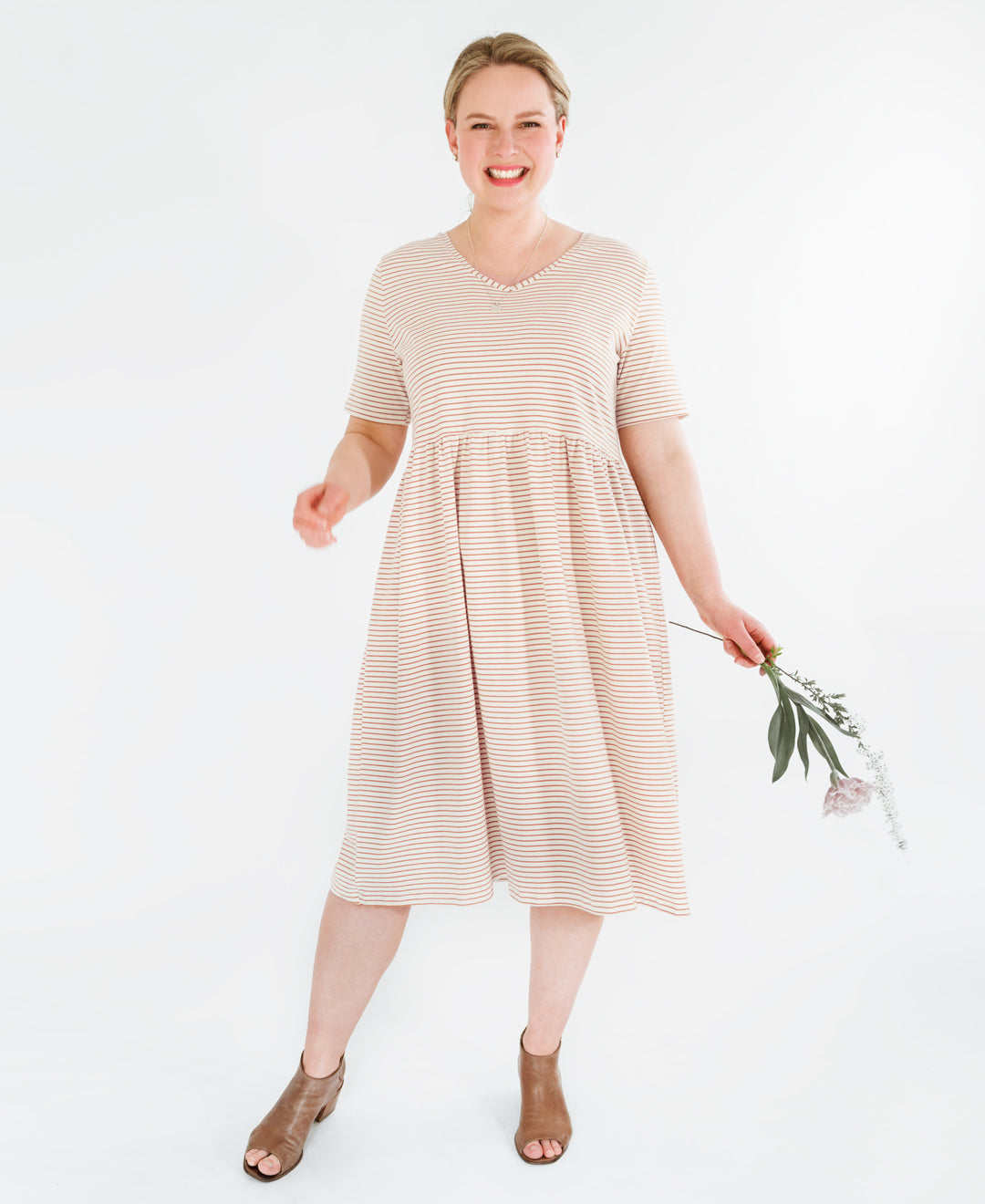Robe Amande rayée en coton biologique faite au Québec