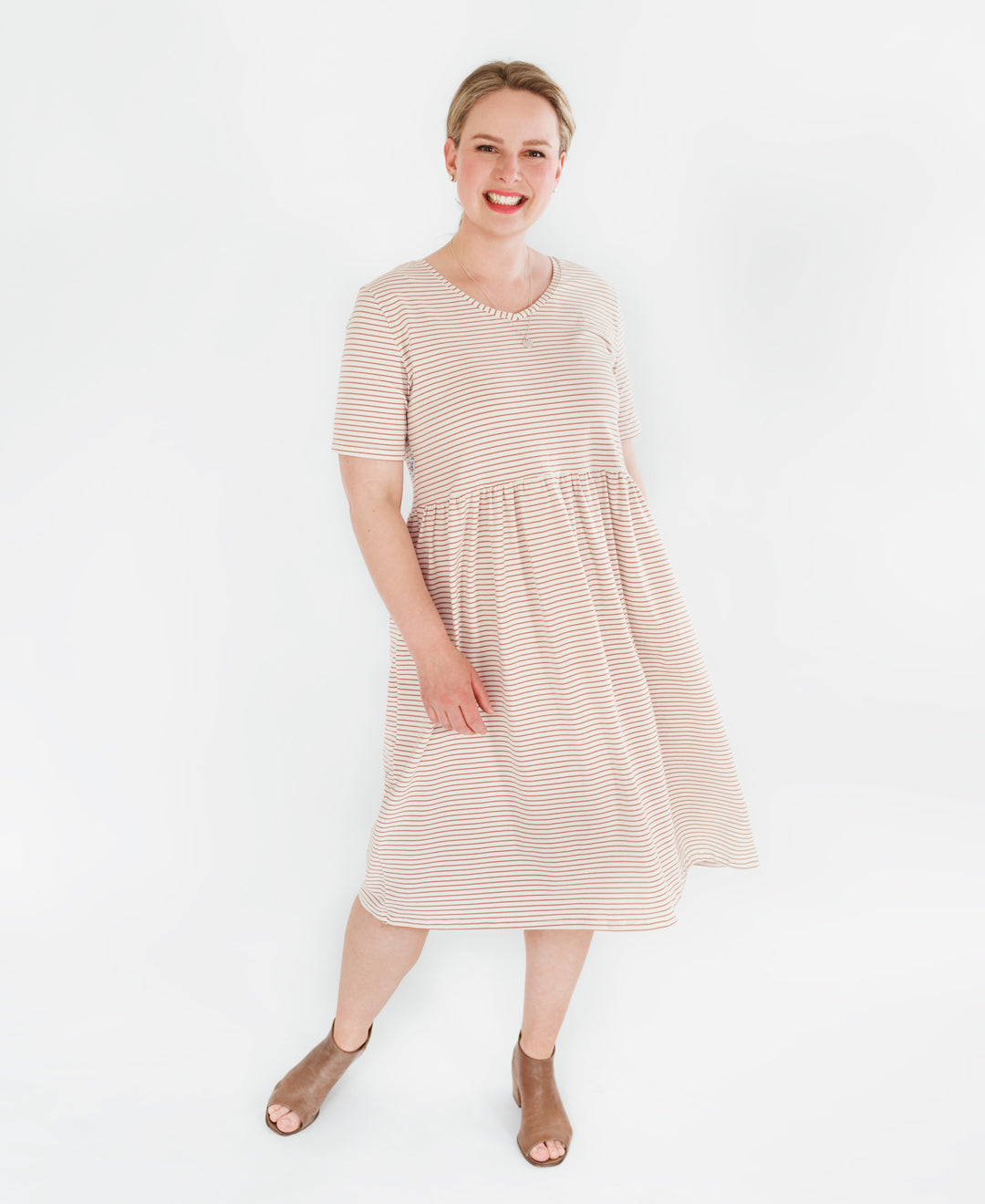 Robe Amande rayée en coton biologique faite au Québec