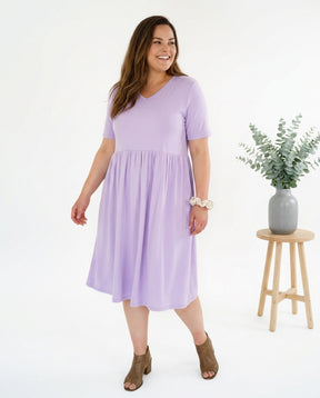 Robe lilas en coton biologique faite au Québec
