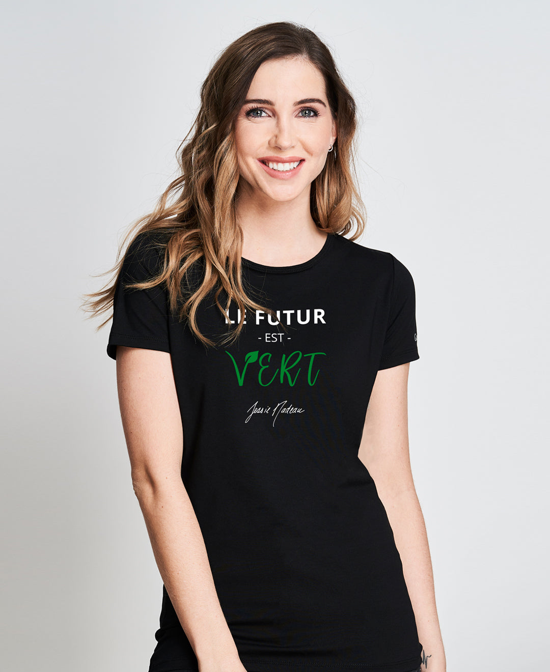 T-shirt fait au Québec en collabo avec Jessie Nadeau Noir