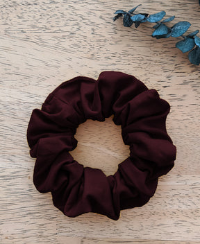 Chouchou bourgogne en coton biologique fait au Québec Burgundy