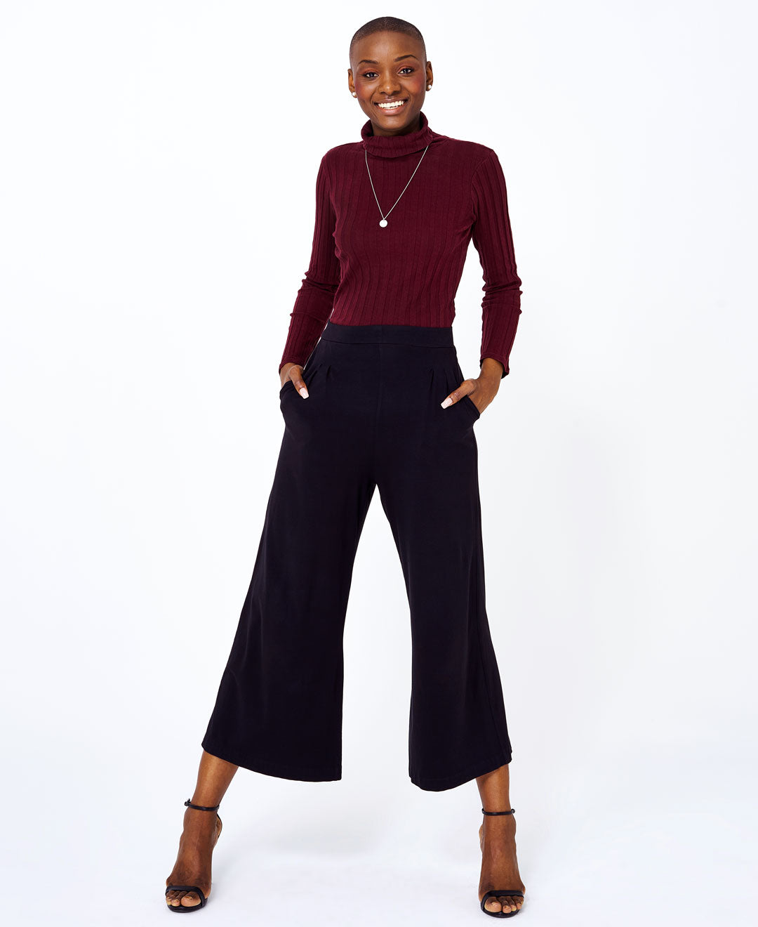 Pantalon noir évasé en coton biologique fait au Québec